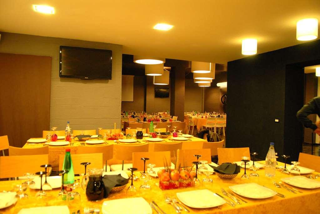 Hotel Scigliano Rossano Restoran gambar