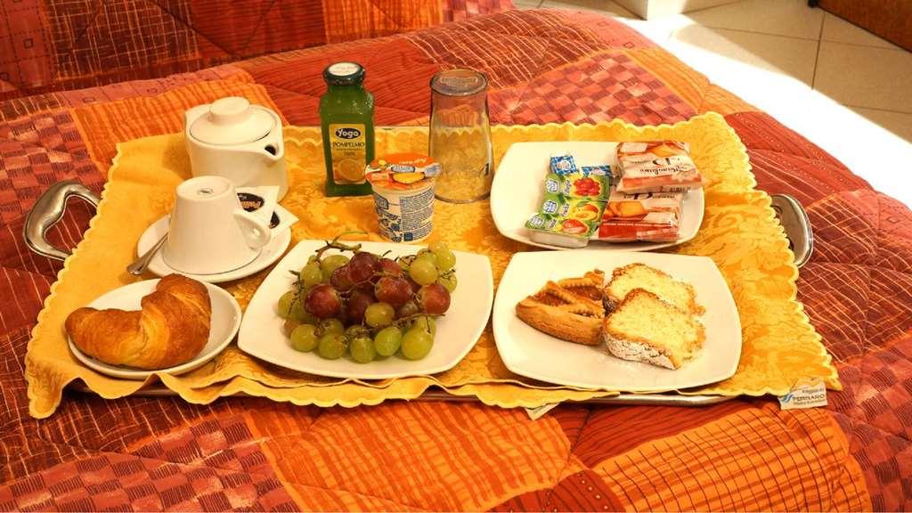 Hotel Scigliano Rossano Restoran gambar