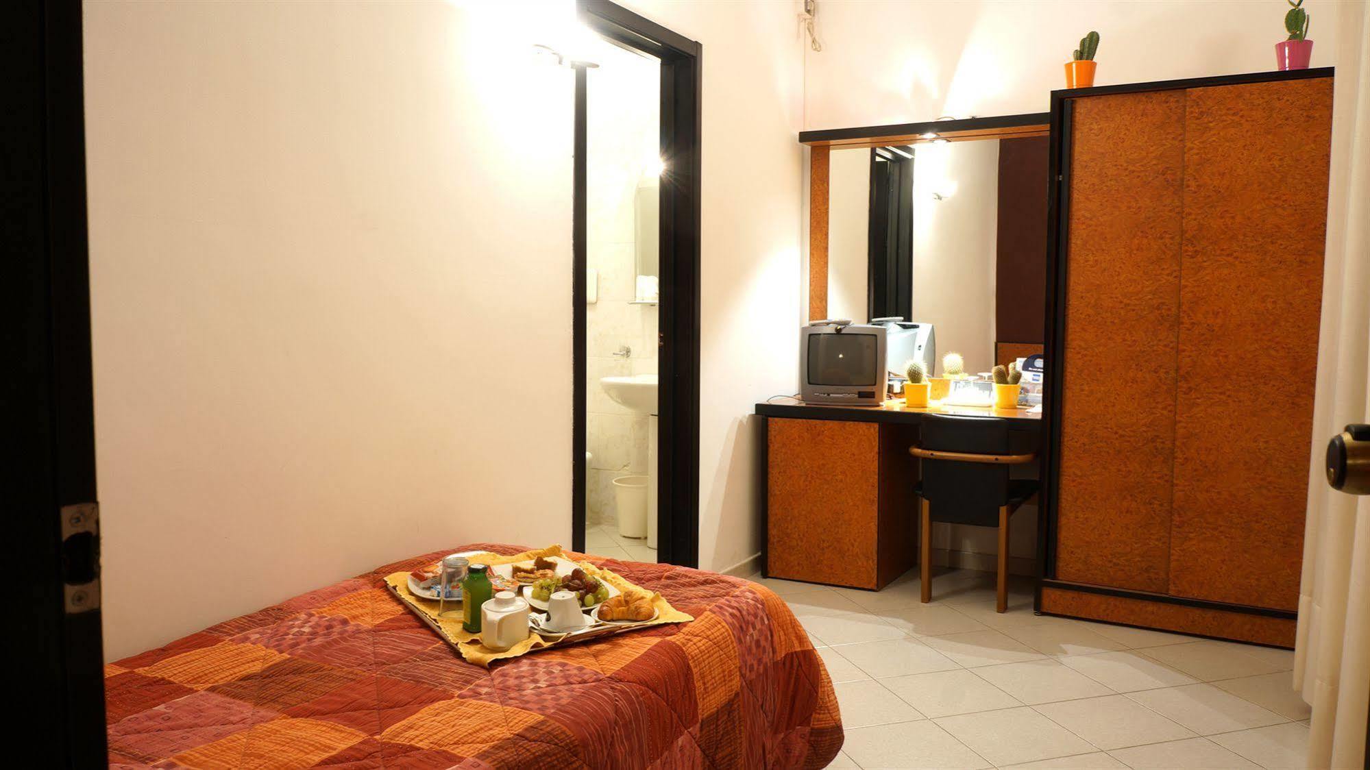 Hotel Scigliano Rossano Luaran gambar
